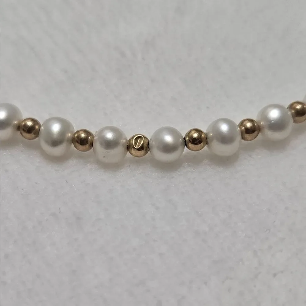 14k Gold and White Pearl Bracelet, Size 7